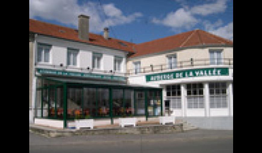 bourg-et-comin_auberge_de_la_vallée_exterieur_facade