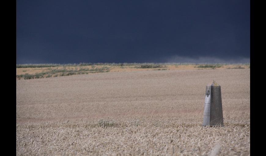 Monument en hommage à Louis Astoul à Cerny-en-Laonnois, juillet 2009