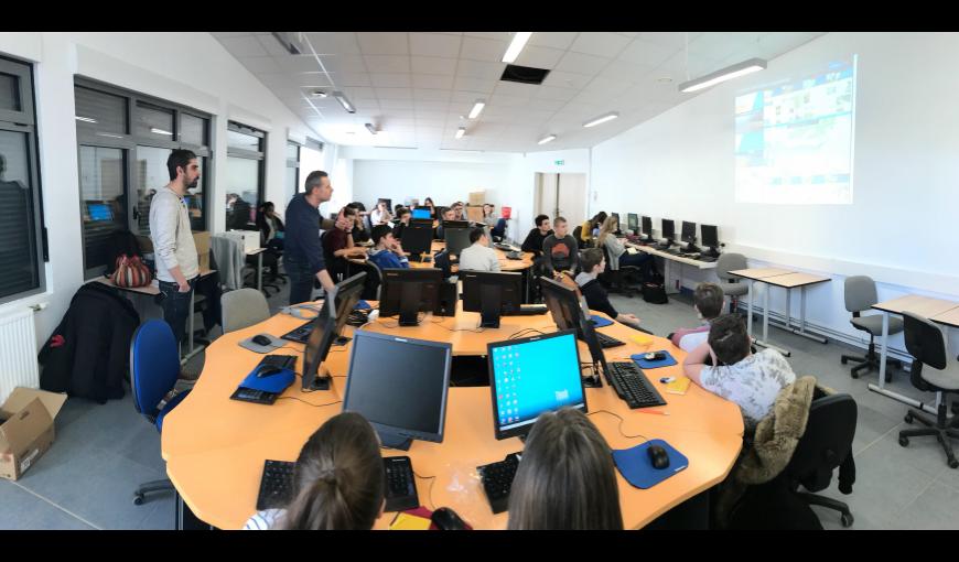 Présentation des outils Esri aux élèves de 3e du collège de Corbeny, 2018