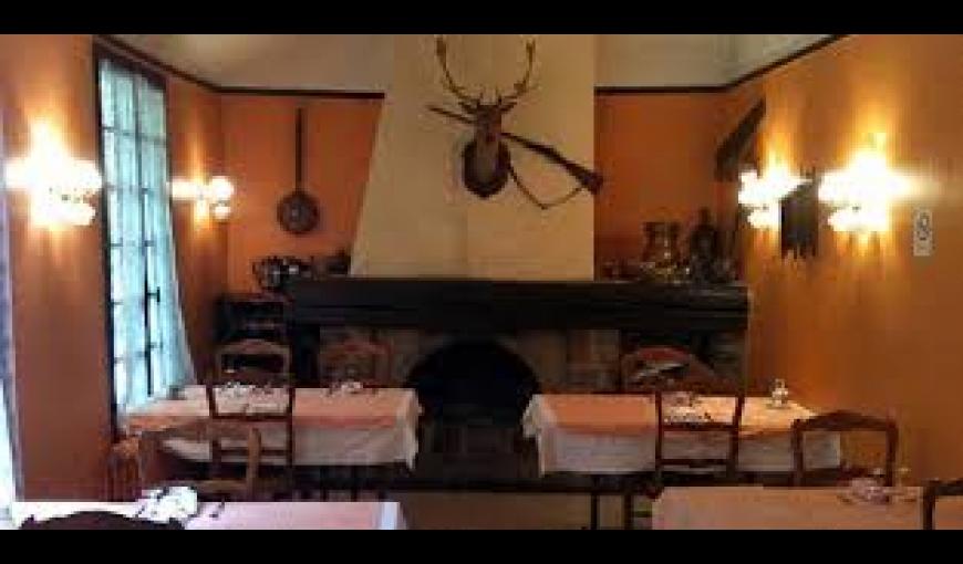 sallerestauaubcoincy02210